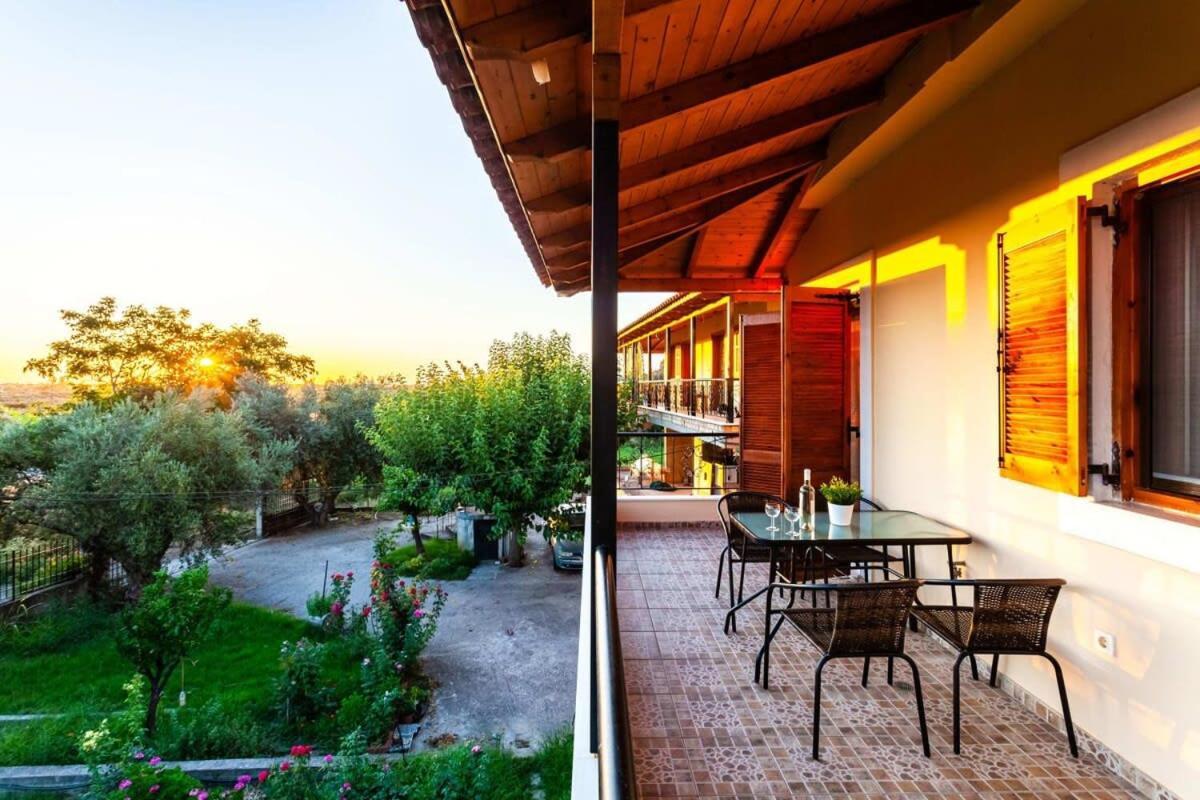 דירות זכארו Nelly'S Seaview Retreat - Summer Cozy Getaway מראה חיצוני תמונה